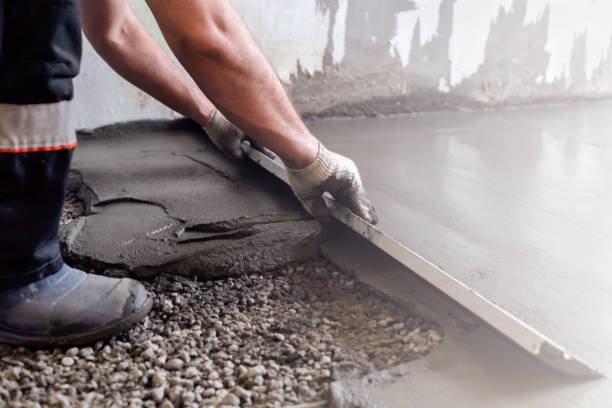 Best Concrete Sidewalk Installation  in Riverside, MO